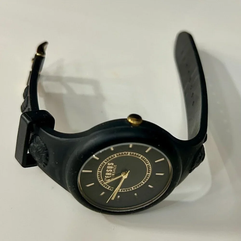 Versace Versus Fire Island Women's Fashion Watch - Picture 3 of 3
